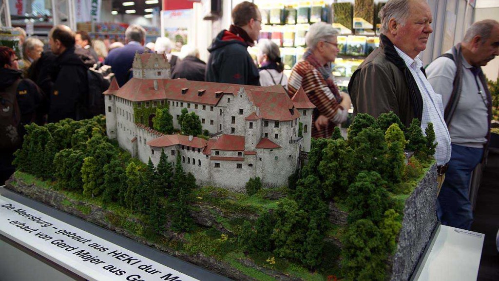 Modellbahn messe Koln 2012 - Meersburg castle made out of Styropur by Heki