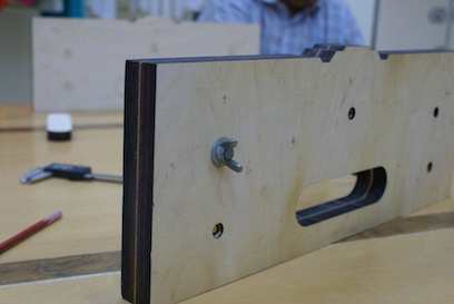 module construction end plates with wing nuts