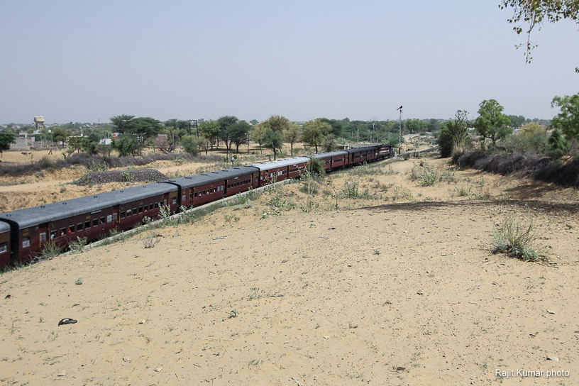 Shekhawati Express blog - A Churu bound service at Ramgarh outer